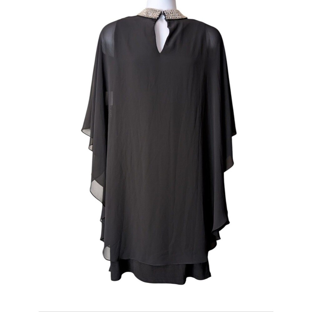 Xscape Black Chiffon Capelet Cocktail Dress Embellished Jewel Neck Size 14W FLAW